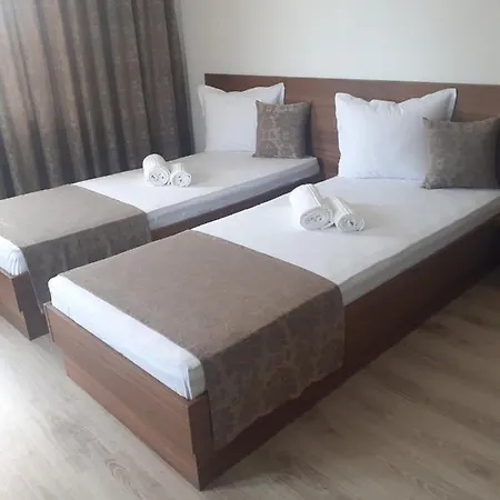 Szálloda Weisser Schwan белият лебед *