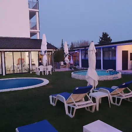 Weisser Schwan белият лебед * Skorpilovci